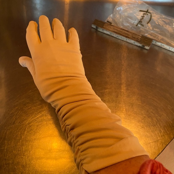 Vintage nylon side ruched evening gloves - Picture 1 of 8